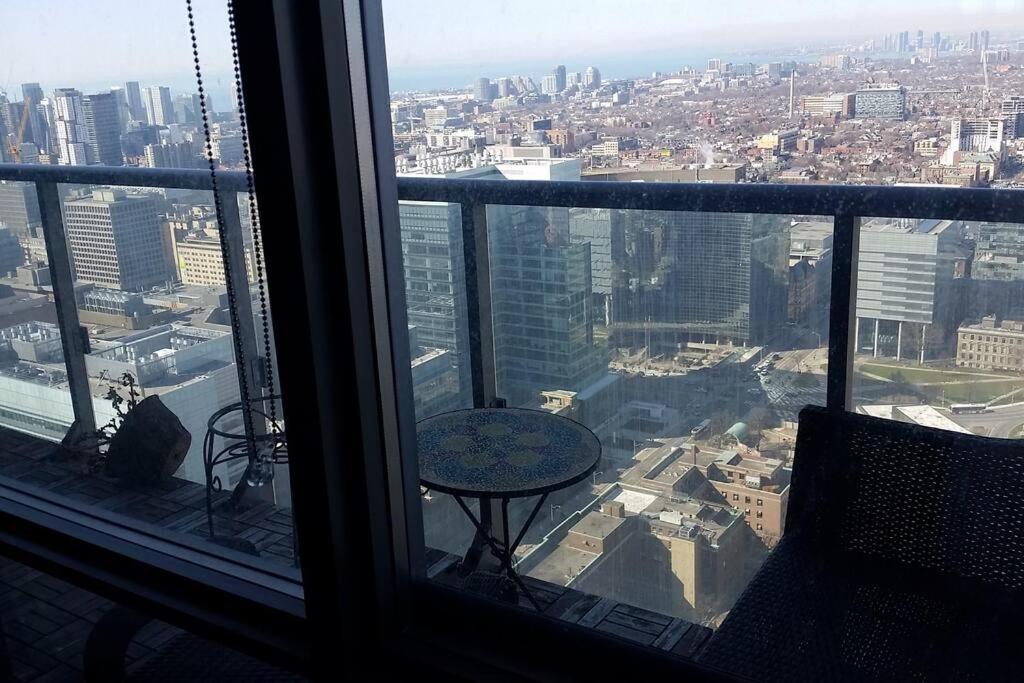 Stunning Condo With Fantastic View Of The City! 토론토 외부 사진